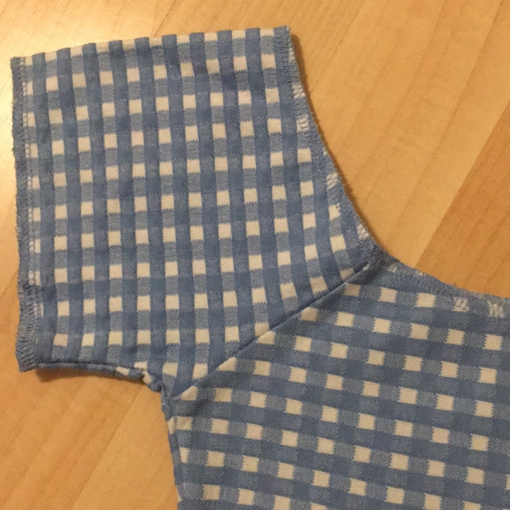NWOT Cute Subdued Cropped Top - Picture 2 of 6